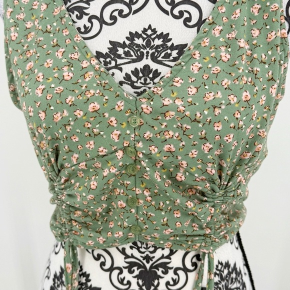 Iris Green Floral Ruched Crop Top Button Front Tank with Adjustable Ties - Picture 6 of 13